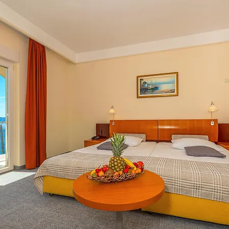 Marina 4* Selce