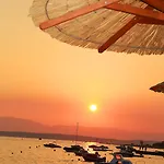 Marina Hotel