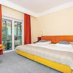 Marina 4* Selce