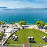 Marina Hotel 4*