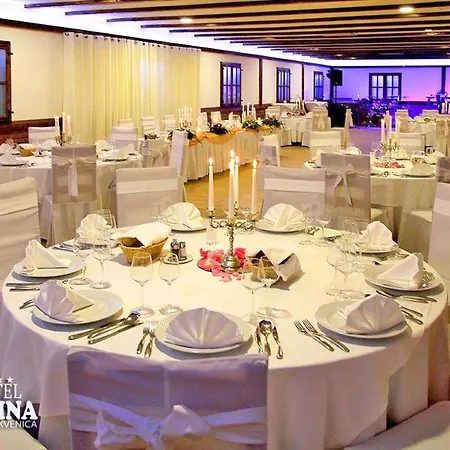 Marina 4*