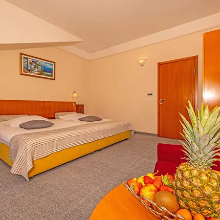 Marina فندق سيلتسي