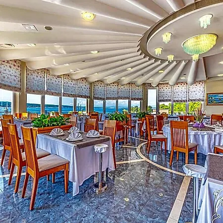 Marina 4* Selce