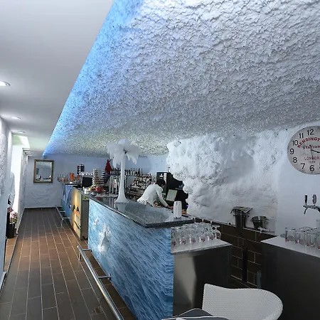 马里纳酒店 酒店 塞尔瑟