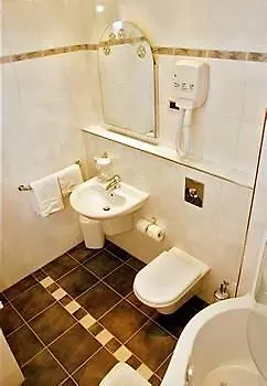 Marina Hotel 4*