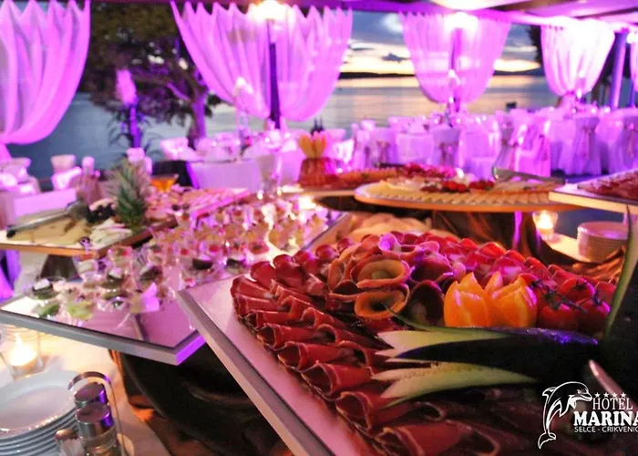 马里纳酒店 酒店