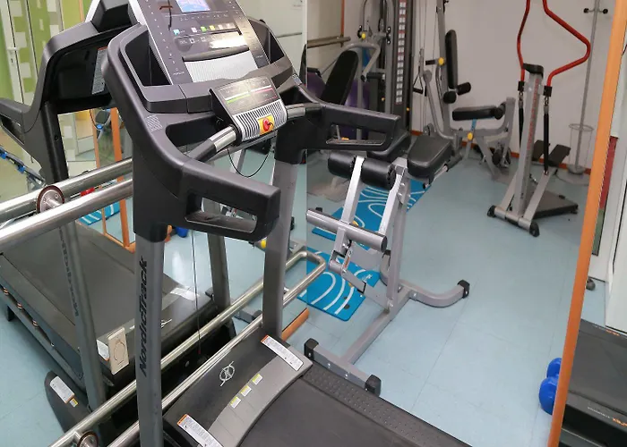 马里纳酒店 4* 塞尔瑟