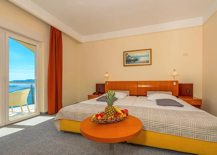 马里纳酒店 4* 塞尔瑟